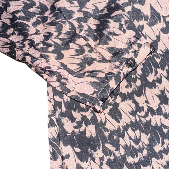 BCBG Paris Women’s Long Sleeve Black & Tan Printed Fairy Flowing Blouse - Size S - Picture 6 of 7